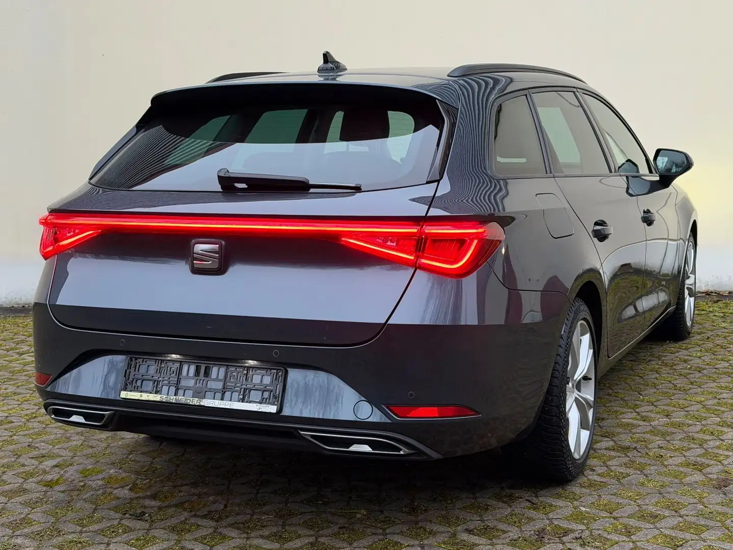 SEAT Leon ST FR DSG | ACC | 1 Hand | Garantie-2028 | Grau - 2