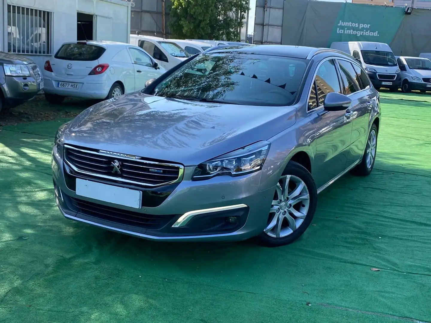 Peugeot 508 SW 2.0BlueHDI Active 150 Šedá - 1