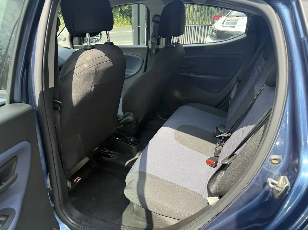Lancia Ypsilon 2024 — фото 12