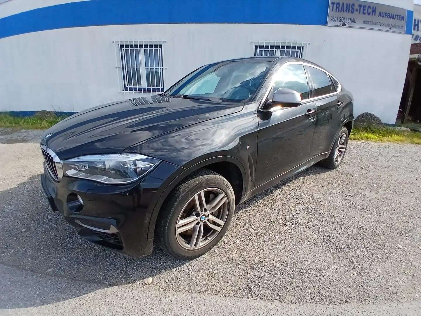 BMW X6 M50d Sport Activity Coupé Aut. *Lagerschaden* Schwarz - 1