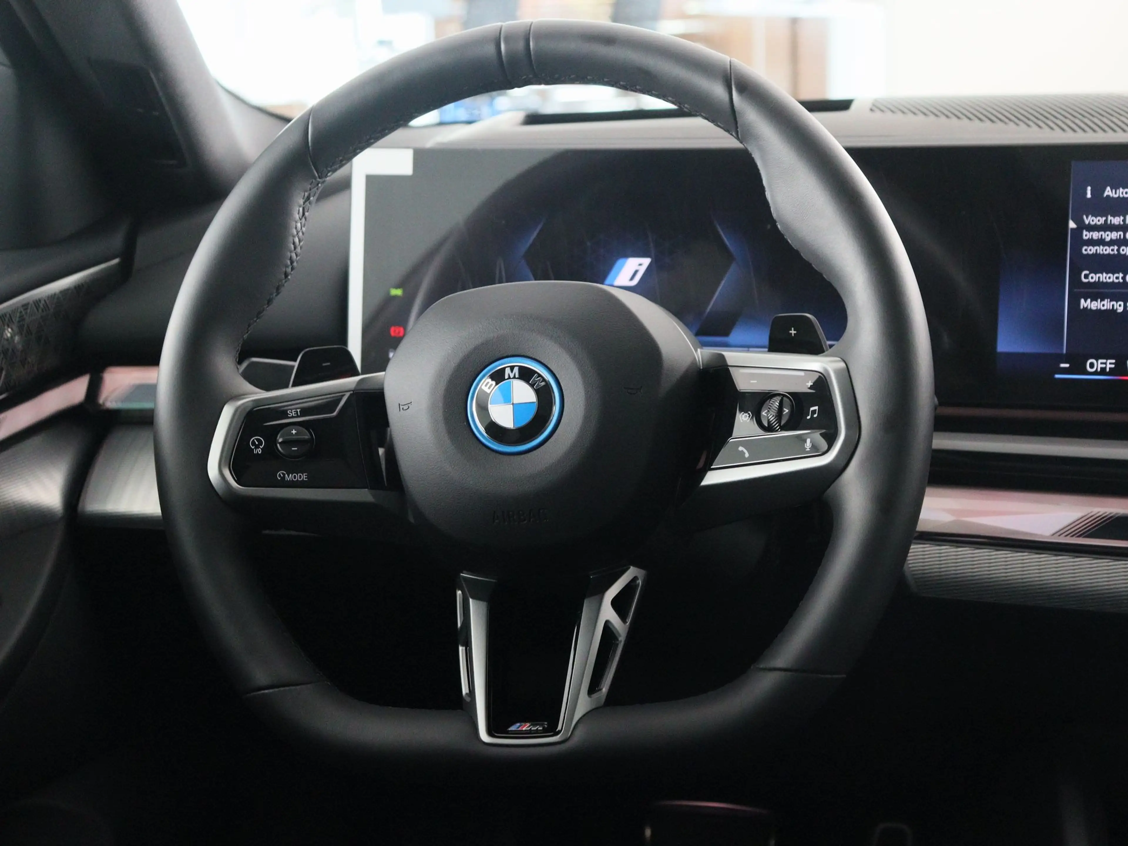 BMW 550 5 Serie 550e xDrive Touring — photo 2