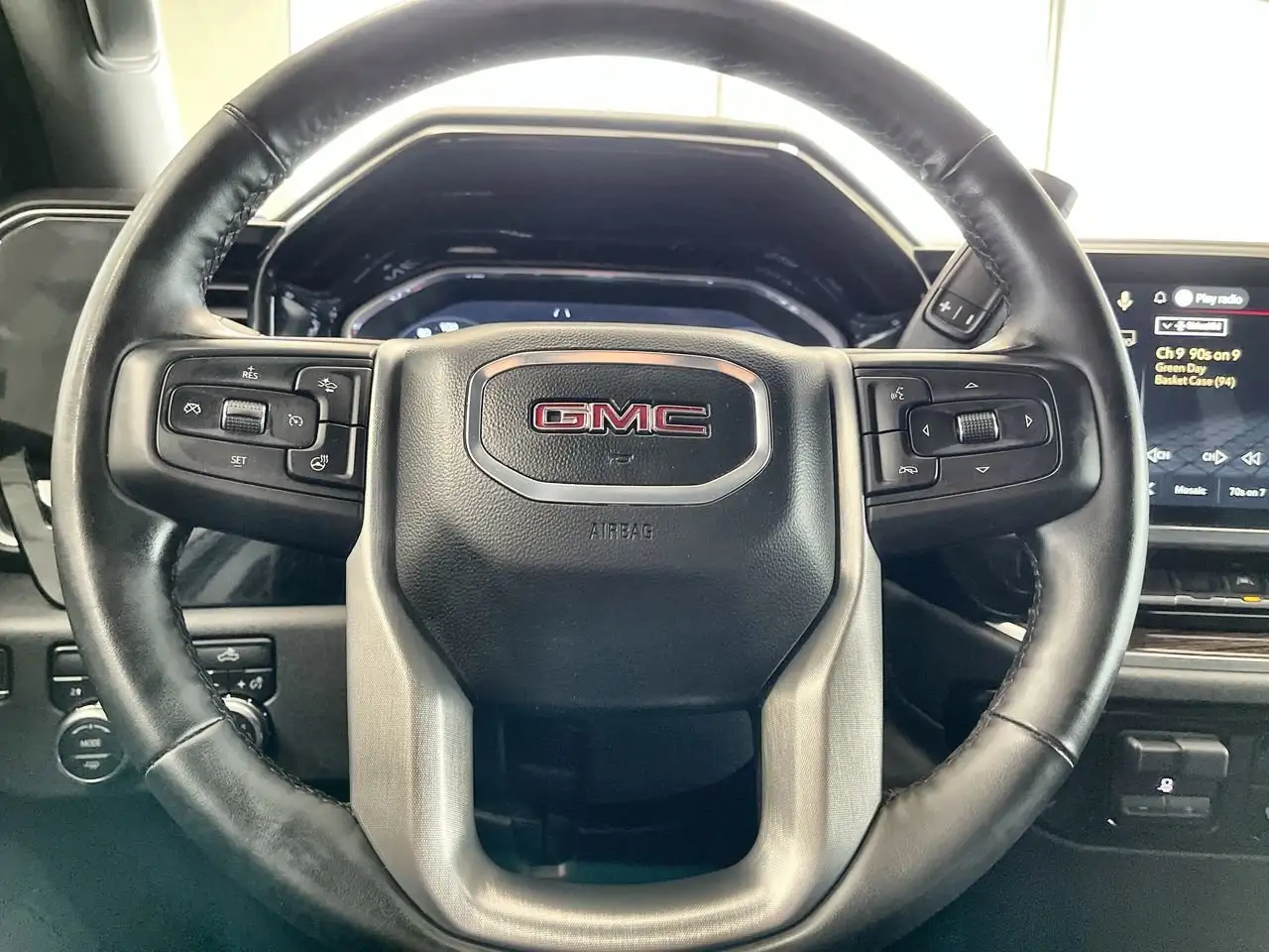 GMC Sierra 1500 снимка GMC Sierra 1500