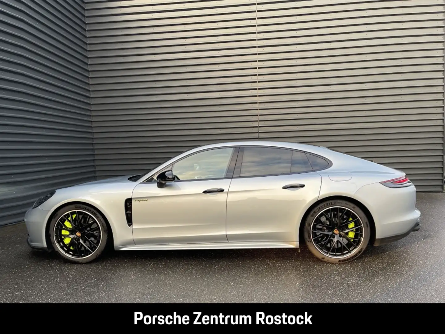 Porsche Panamera Turbo S E-Hybrid HA-Lenkung Nachtsicht Zilver - 2