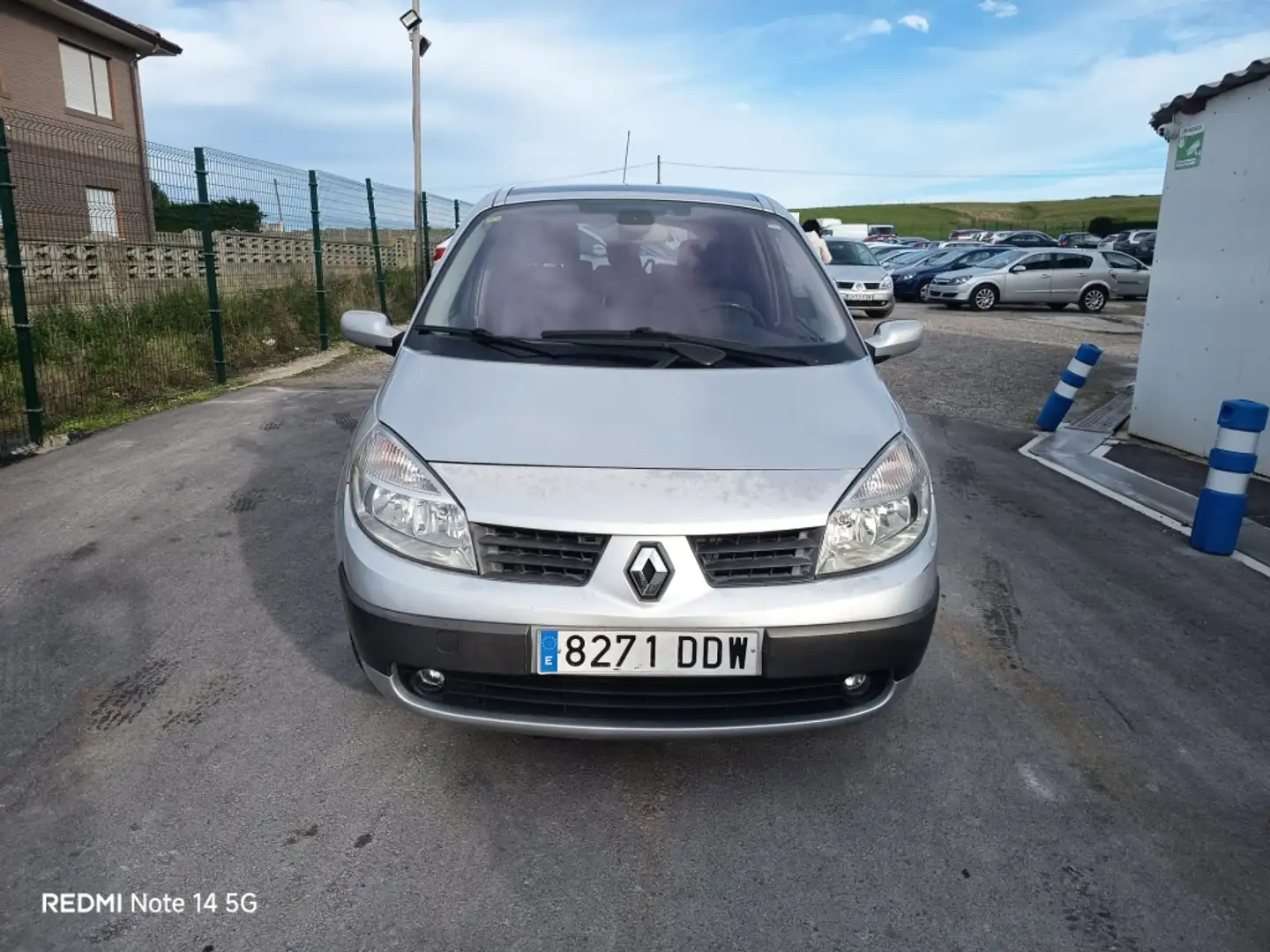 Renault Grand Scenic 1.9dCi Confort Dynamique Grau - 2