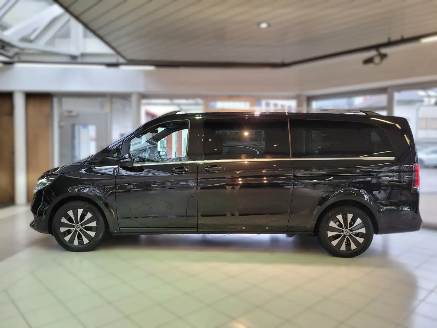 Mercedes-Benz V 300 d 4MATIC Avantgarde extralang*Burmester*AHK Noir - 2