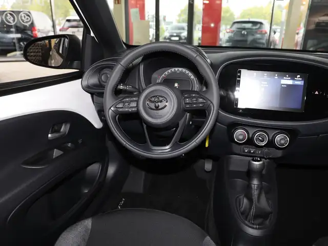Toyota Aygo X view 9