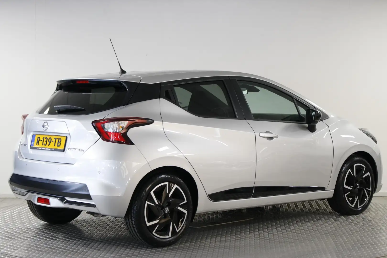 Nissan Micra 1.0 IG-T Tekna Airco | 4X NW. All-season banden | Сірий - 2