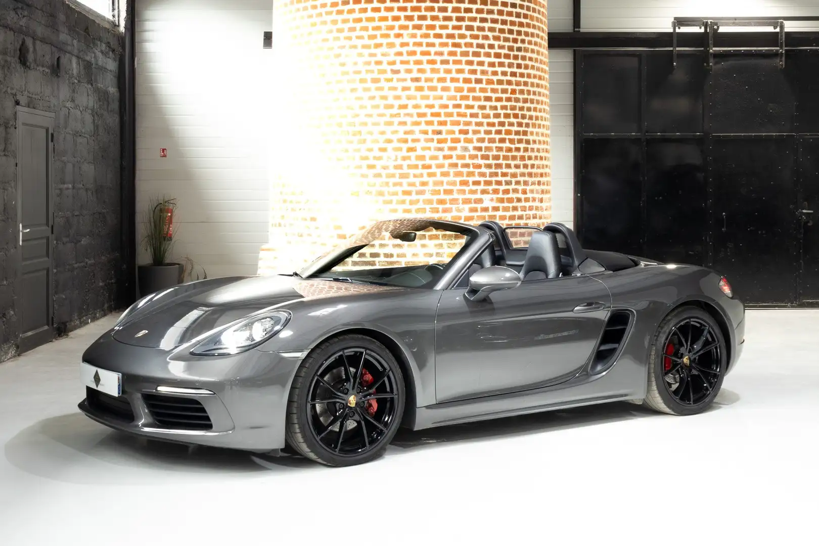 Porsche 718 Boxster 300CH 2017 Gris - 1