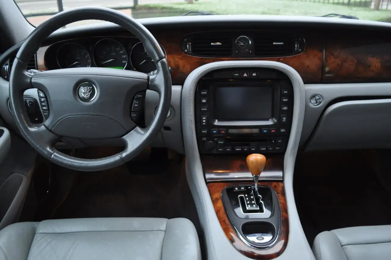 Jaguar XJ afbeelding 5