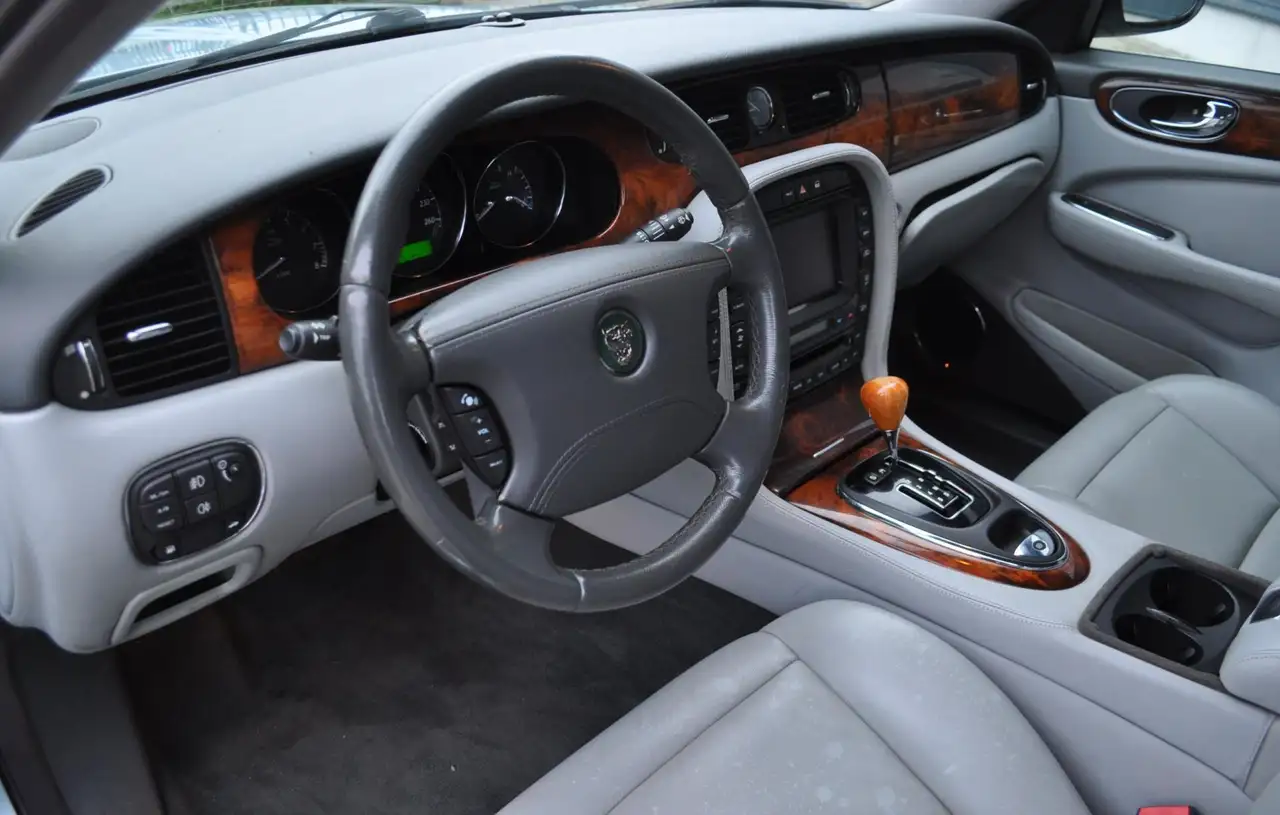 Jaguar XJ afbeelding 6