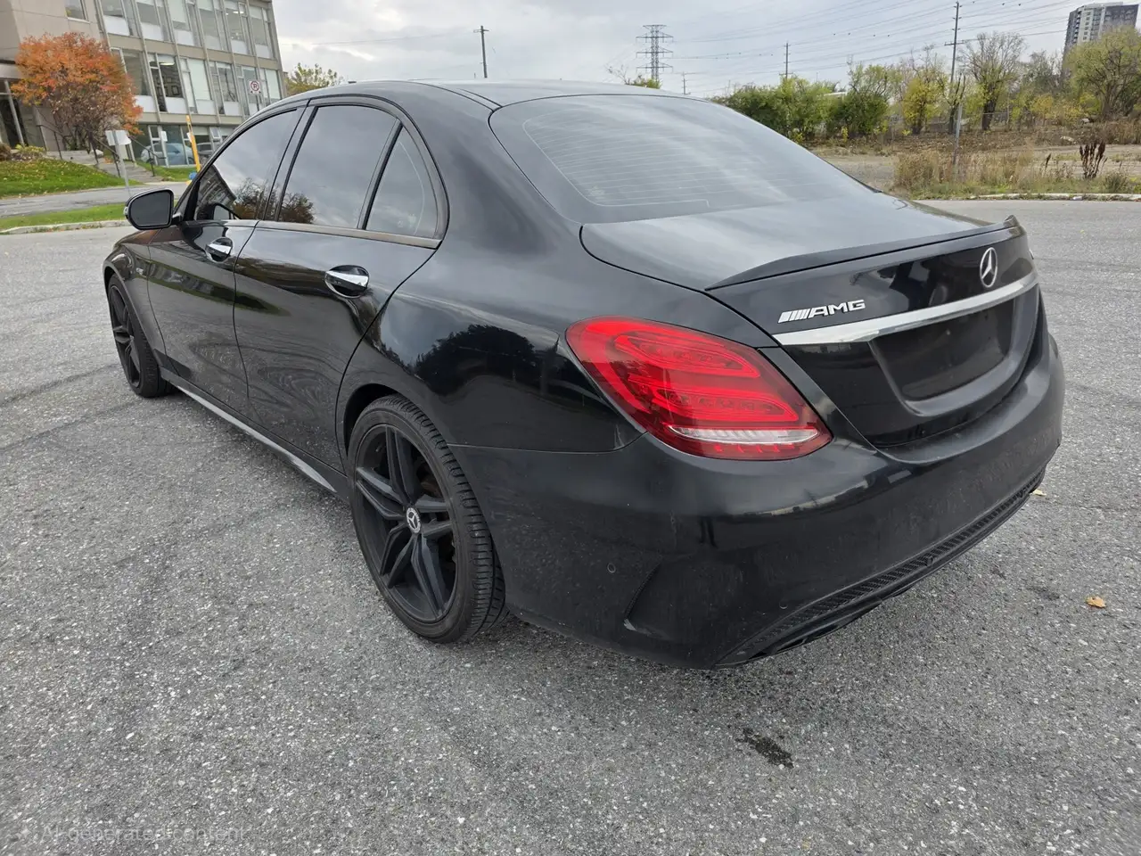 Mercedes-Benz C-Class снимка Mercedes-Benz C-Class