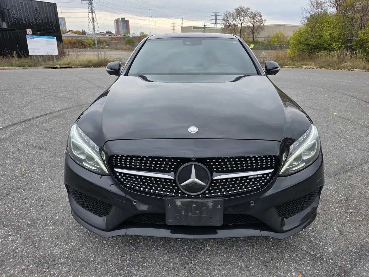 Mercedes-Benz C-Class снимка Mercedes-Benz C-Class