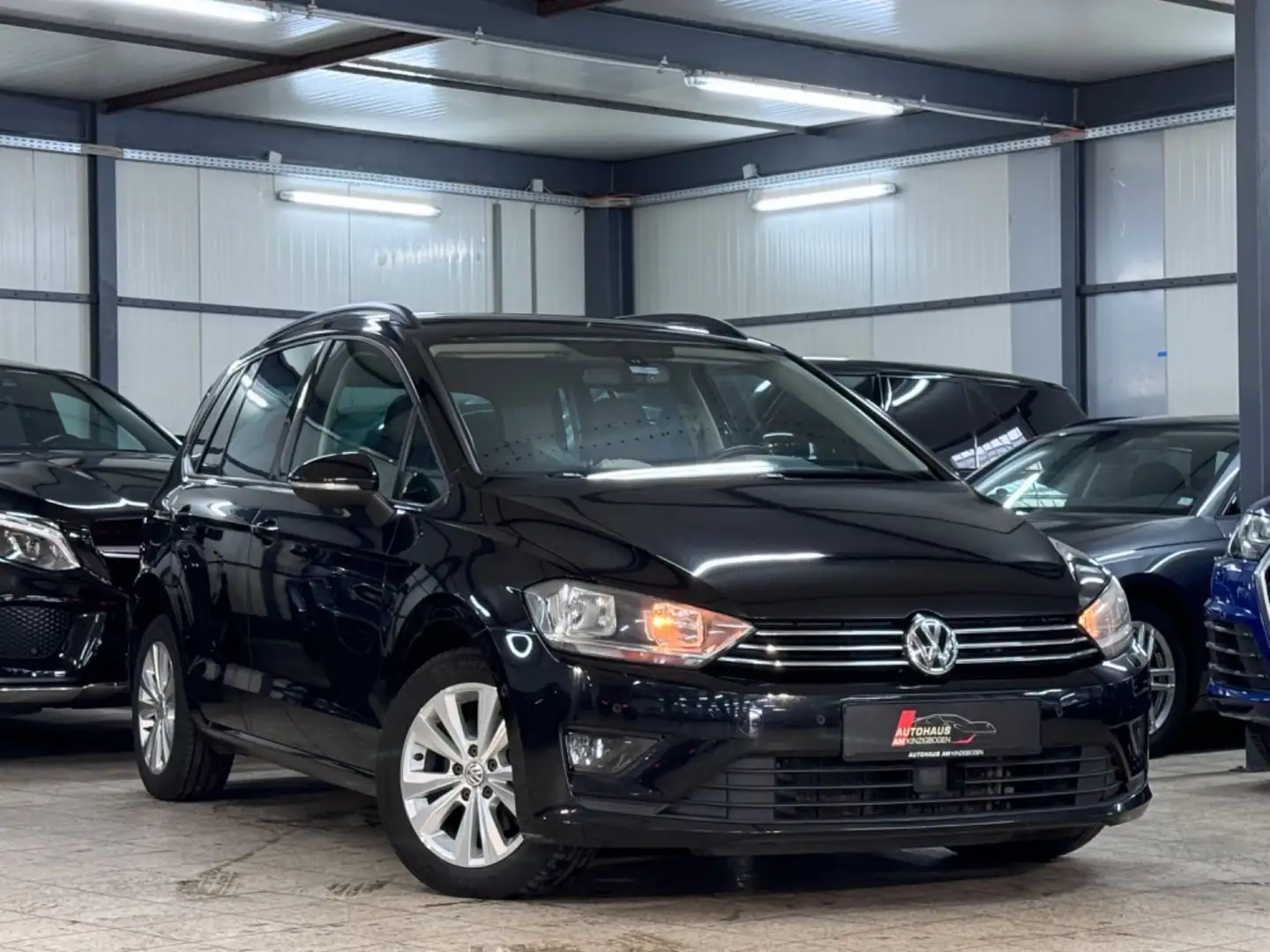 Volkswagen Golf Sportsvan VII COMFORTLINE*SHZ*TEMP*KLIM*PDC Noir - 1