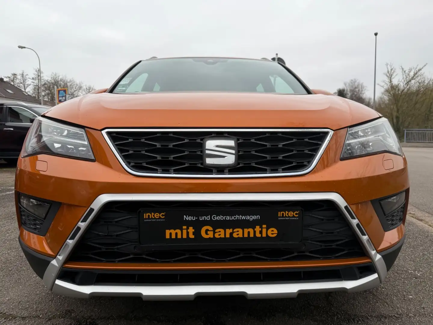 SEAT Ateca Xcellence 4Drive Standheizung Automatik Pomarańczowy - 2