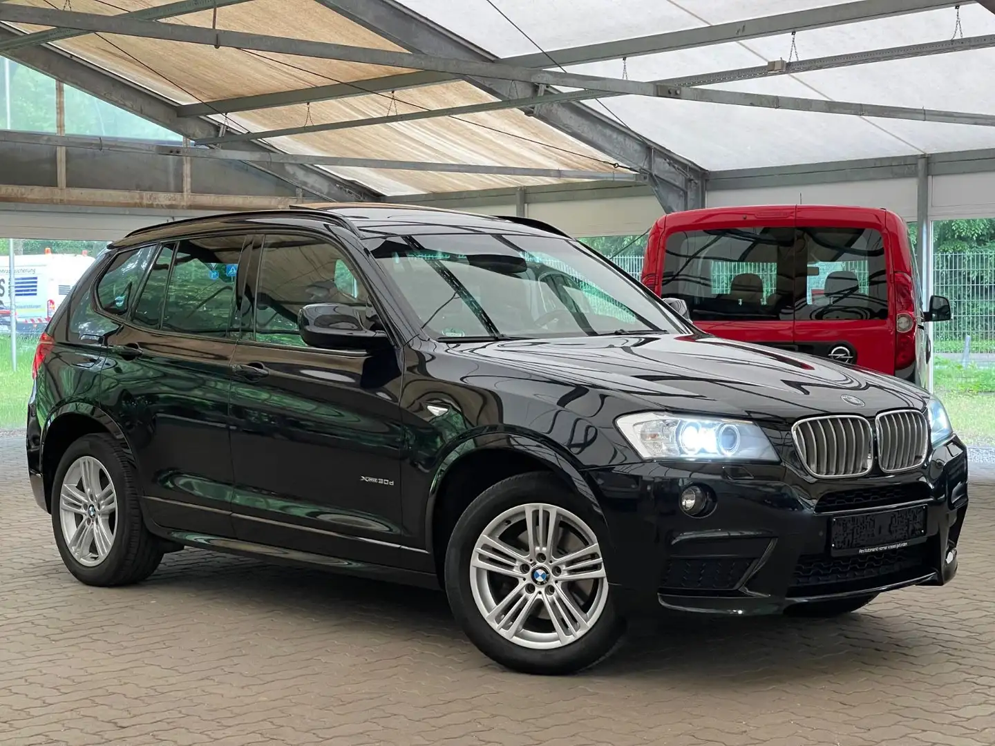 BMW X3 xDrive 30d/M-Paket/Leder/Xenon/Pano/Kamera Schwarz - 1