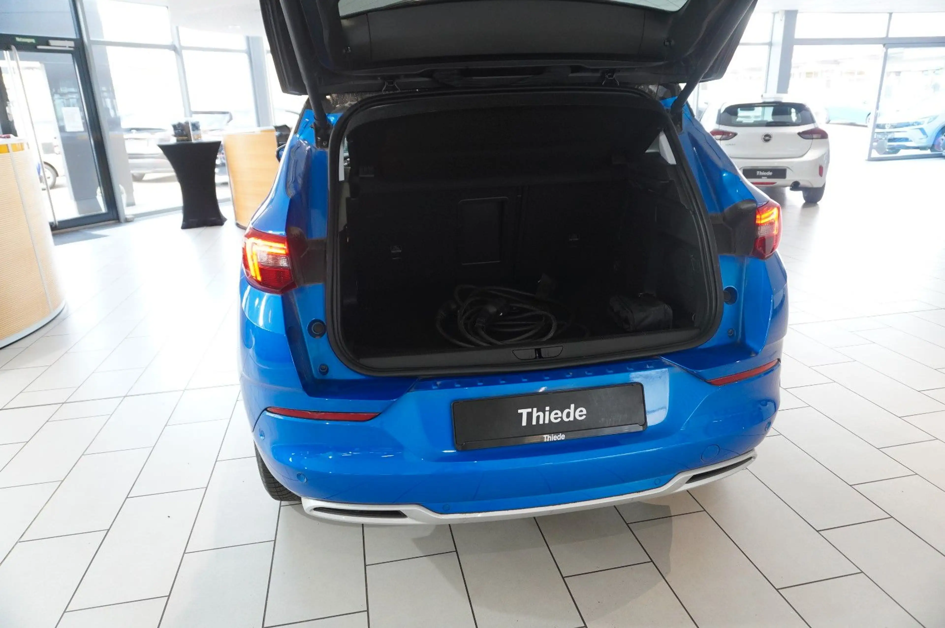 Opel Grandland X ULTIMATE 4HYBRID NAVI/360°/SPORT — photo 12