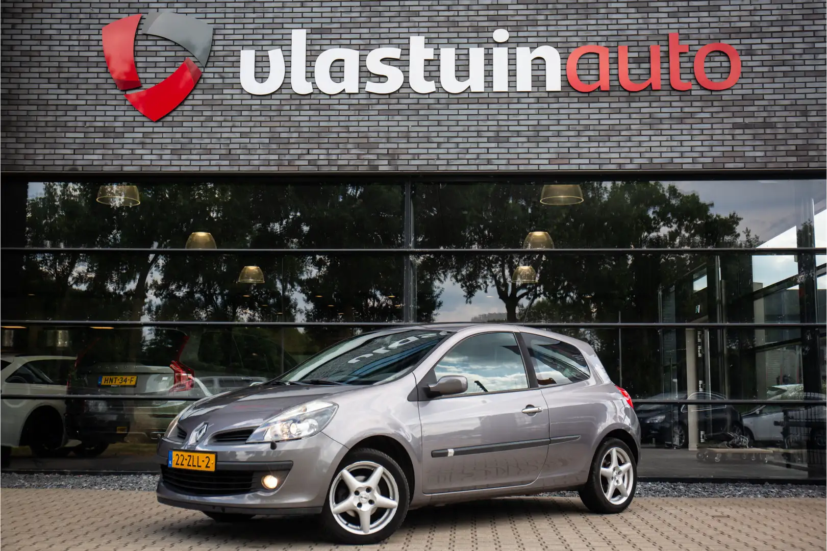 Renault Clio 1.6-16V Dynamique , Trekhaak, Cruise control, Auto Grijs - 1