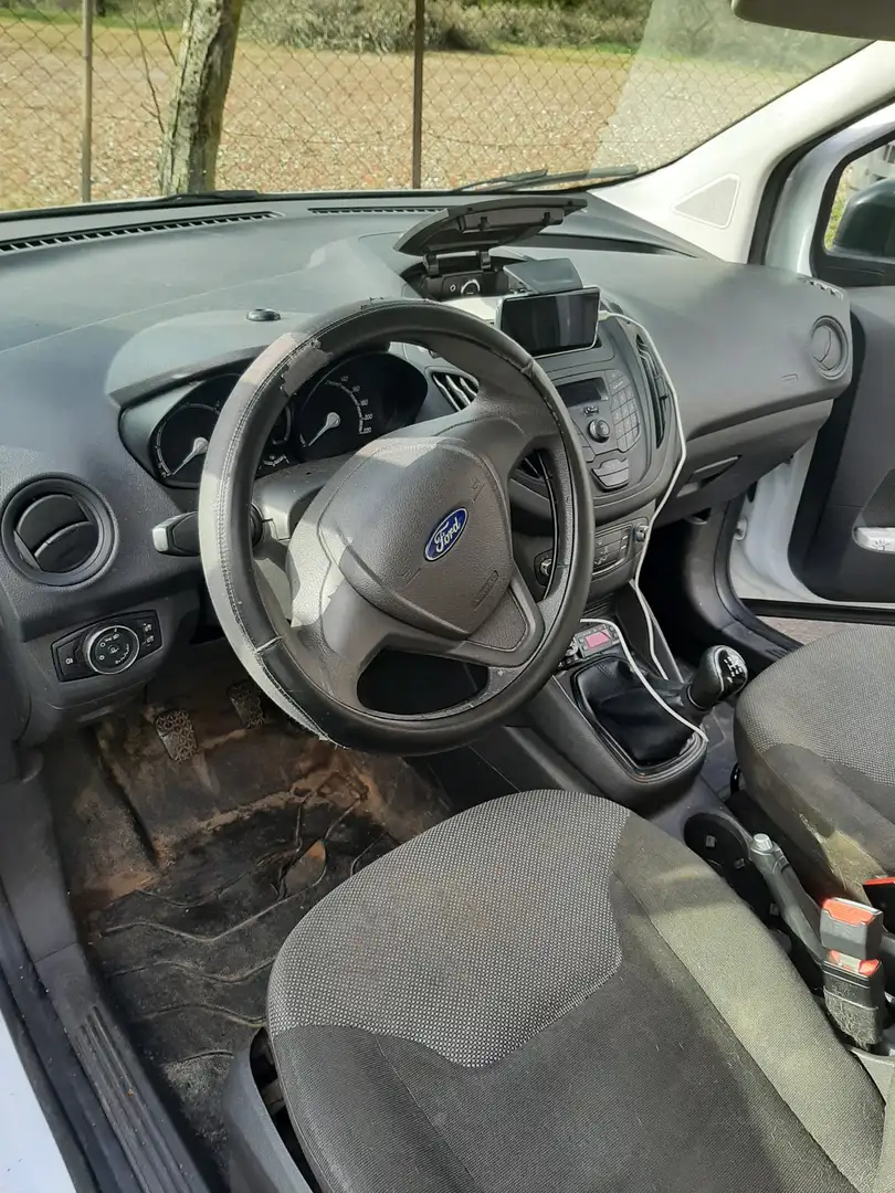 Ford Transit - 1