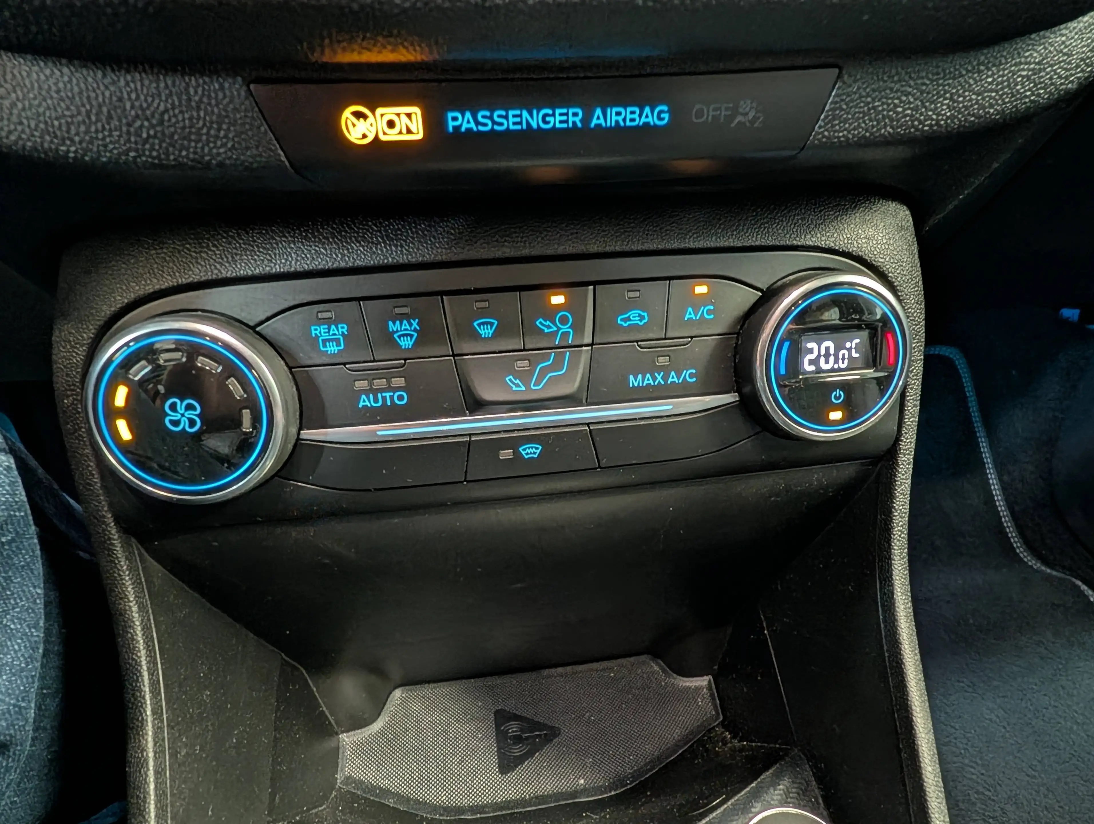 Ford Fiesta Fiesta Active 1.0 EcoBoost Active, 41.000Km, GARANTIE!! — photo 24