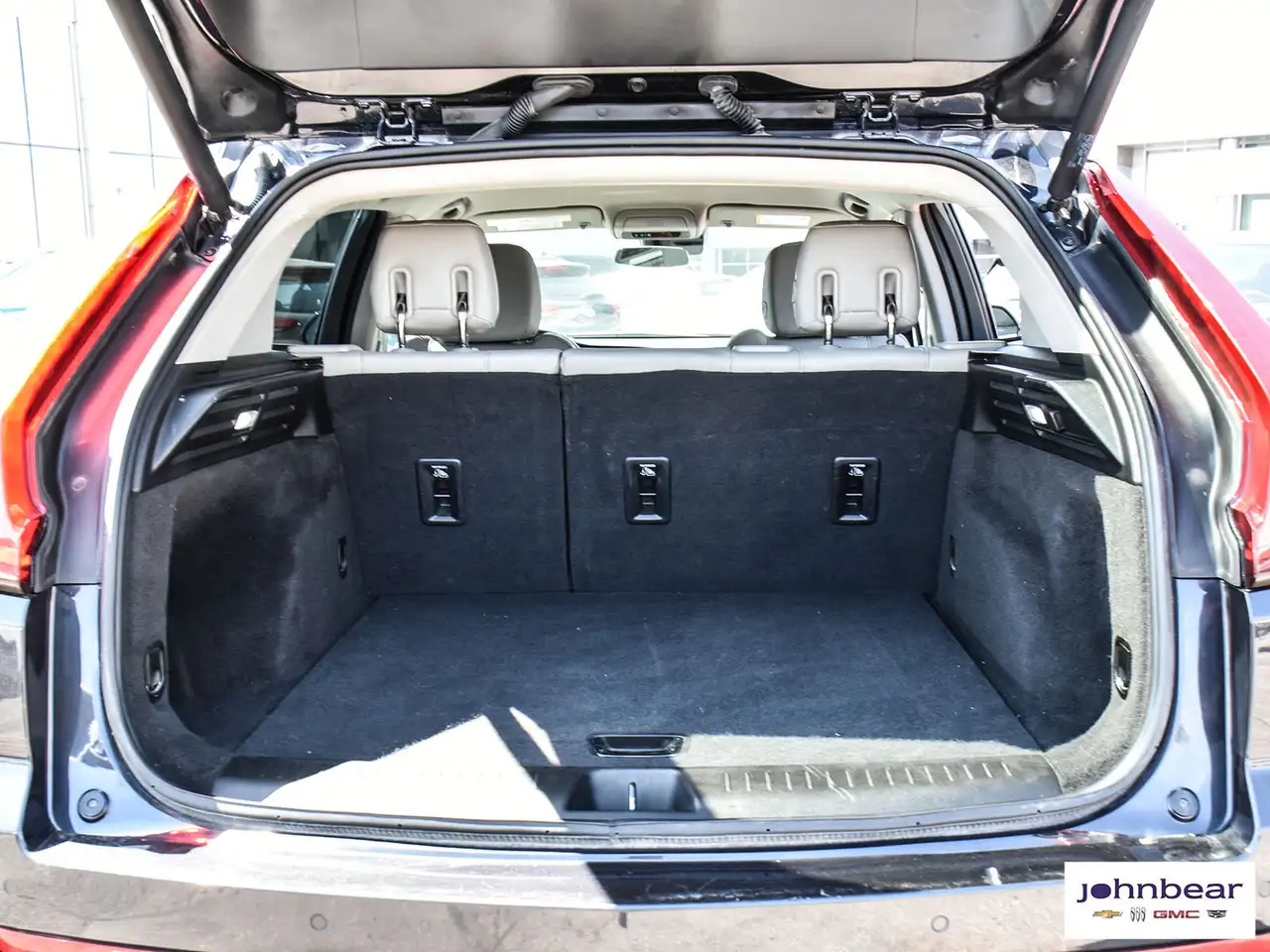 Cadillac XT4 снимка Cadillac XT4