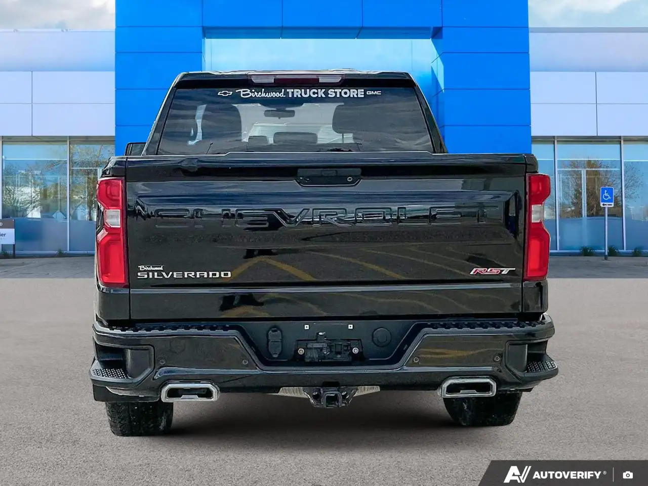 Chevrolet Silverado 1500 снимка Chevrolet Silverado 1500