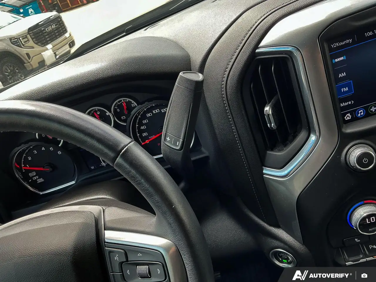 Chevrolet Silverado 1500 снимка Chevrolet Silverado 1500
