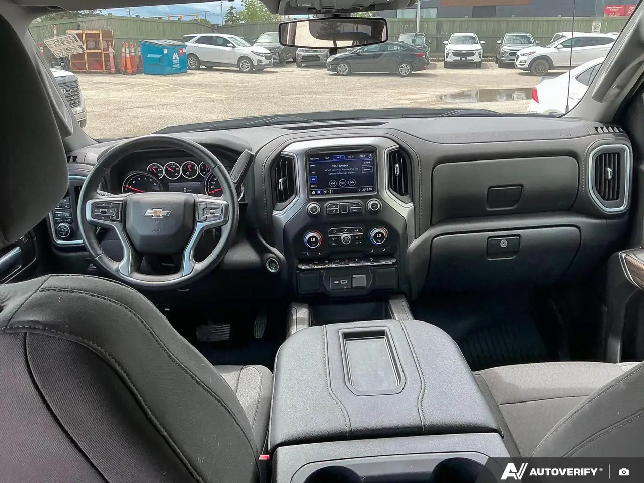 Chevrolet Silverado 1500 снимка Chevrolet Silverado 1500