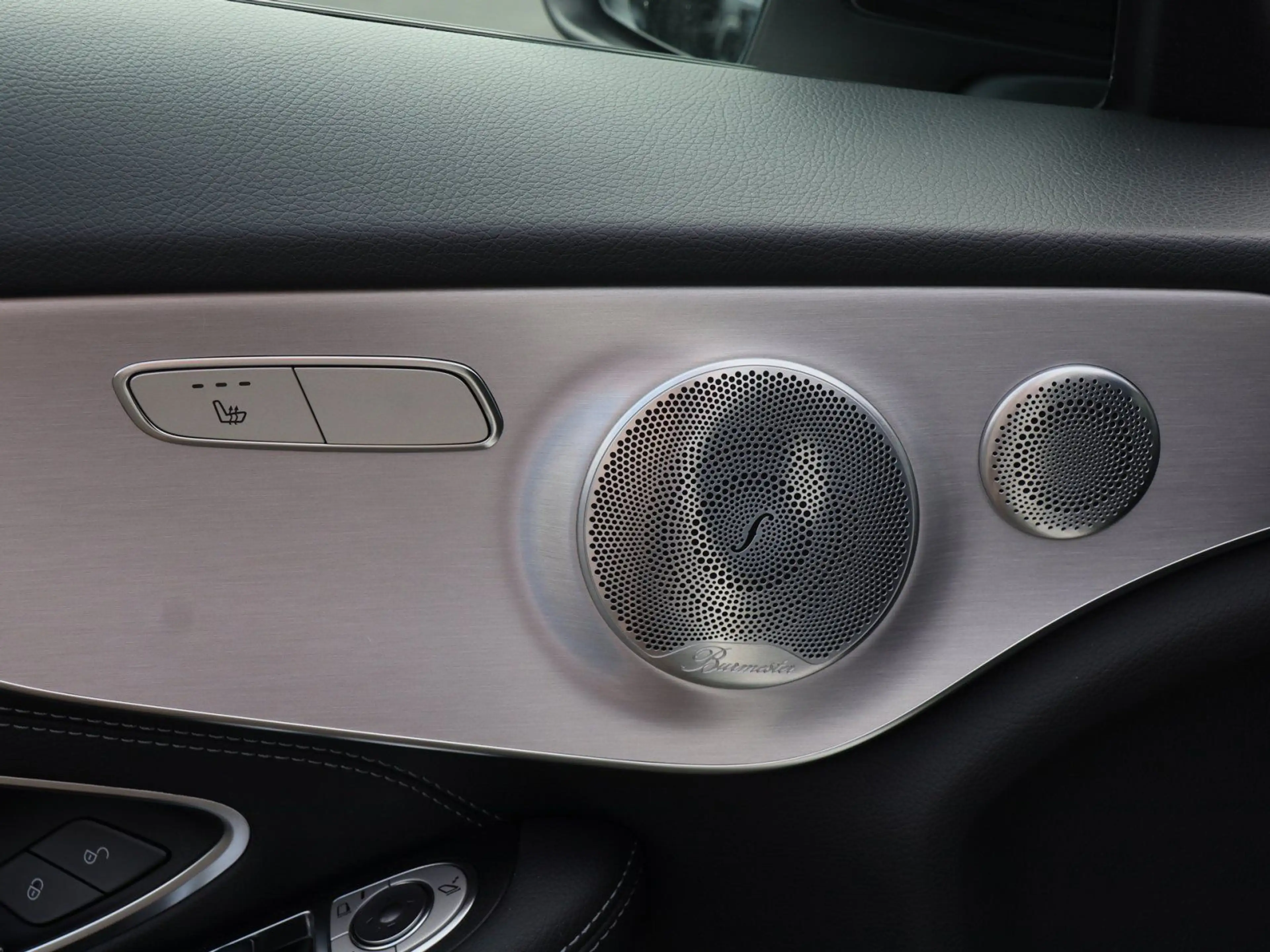 Mercedes-Benz C 300 C 300 Coupe Pano AMG-Line AHK Night — photo 14
