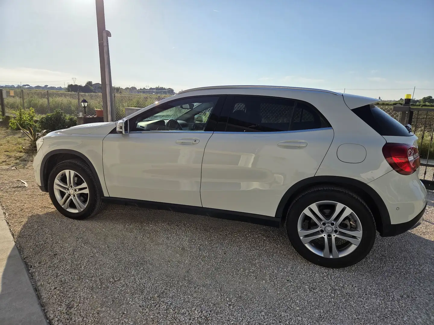 Mercedes-Benz GLA 200 d (cdi) Enduro - 2