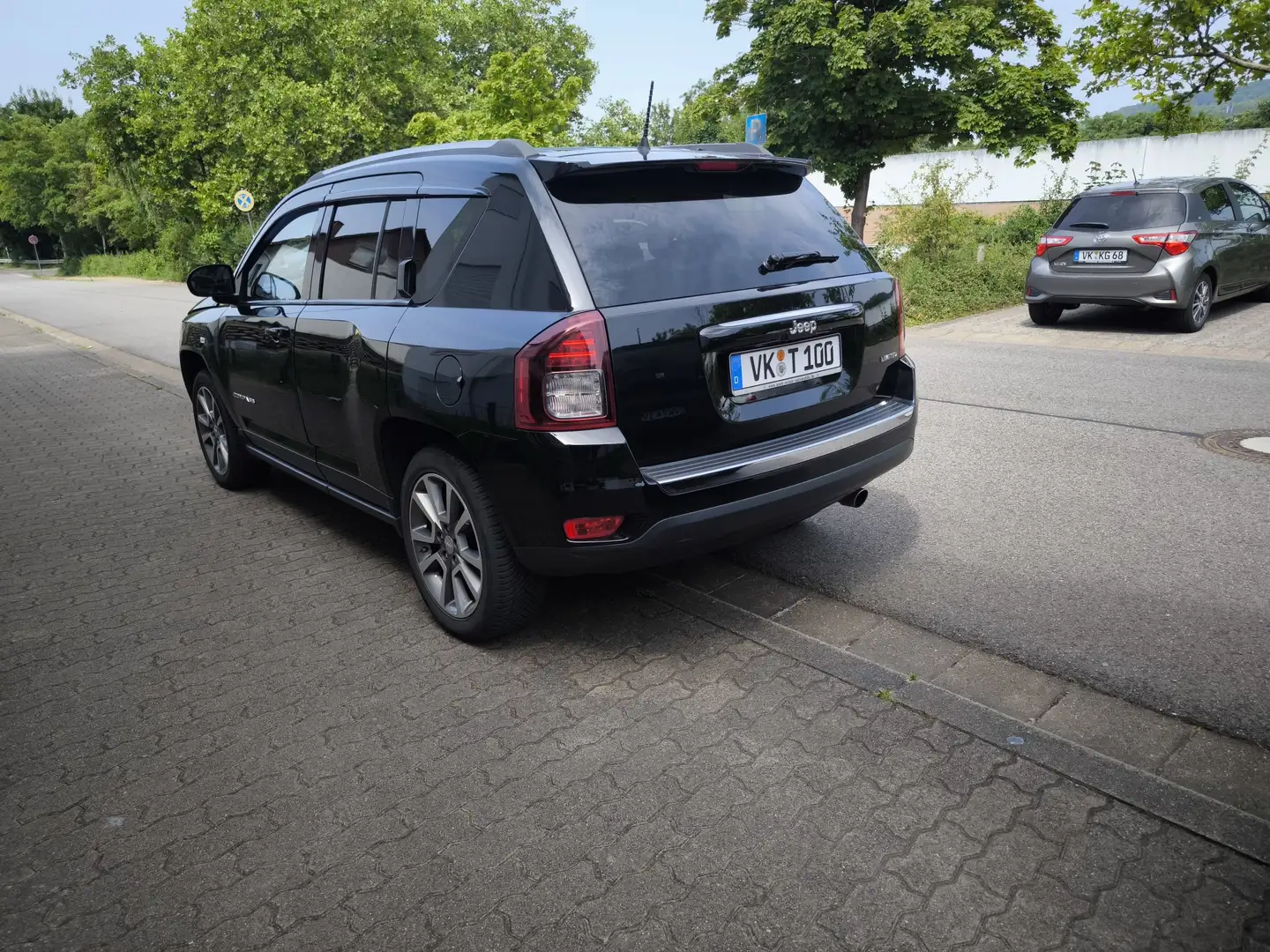 Jeep Compass Compass 2.4I 4x4 Automatik Limited Чорний - 1