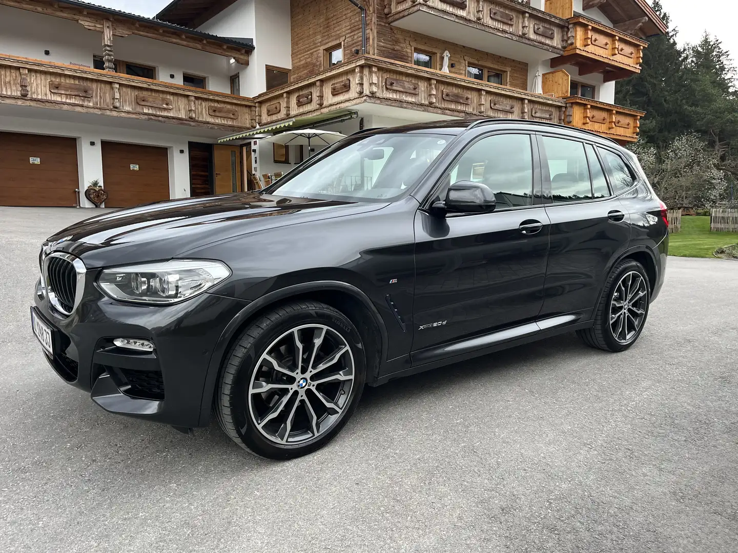 BMW X3 xDrive 20d Aut. M Sport Paket AHK - 1