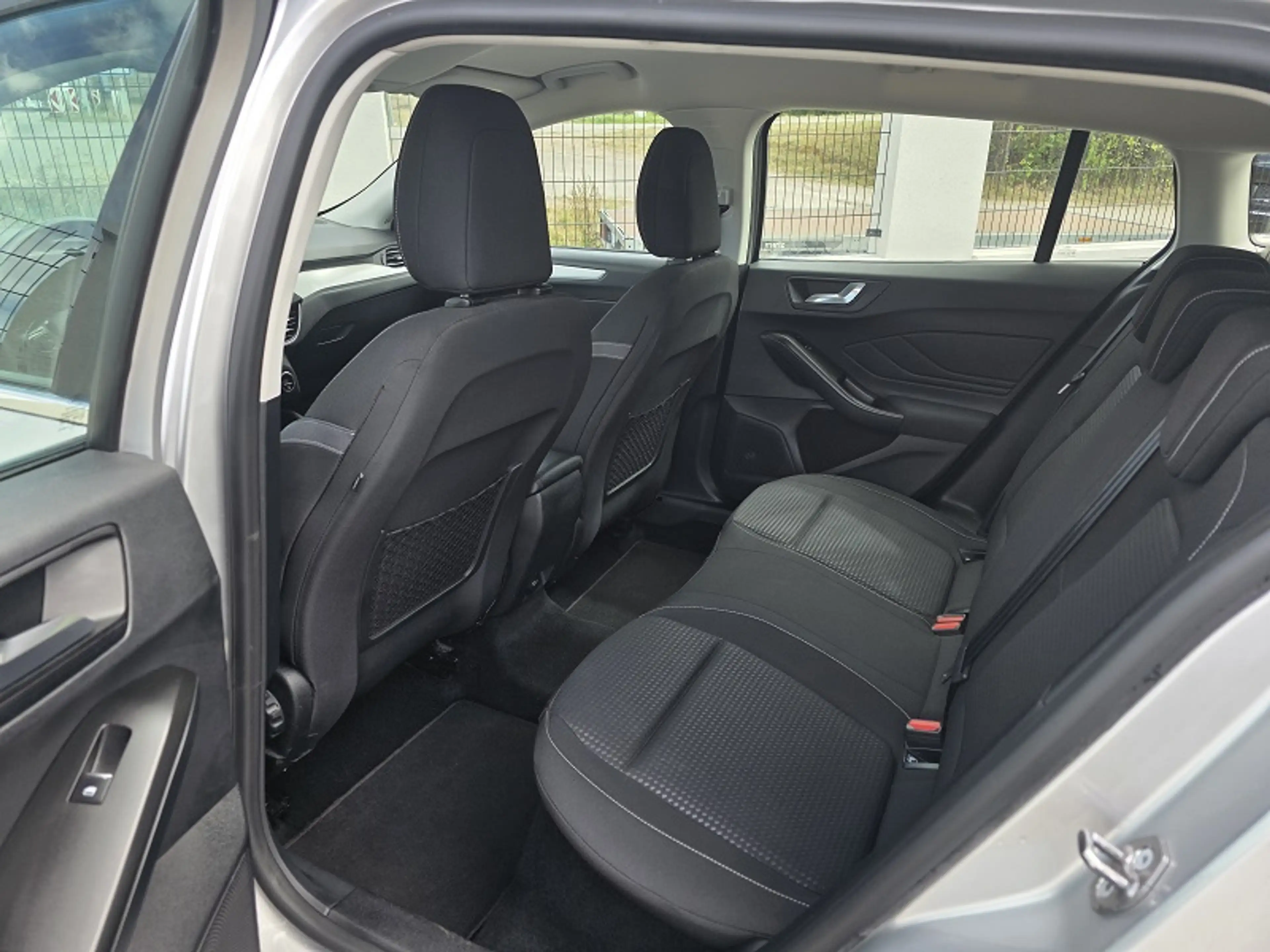 Ford Focus Focus 1,5 EcoBlue Titanium Aut. — photo 14
