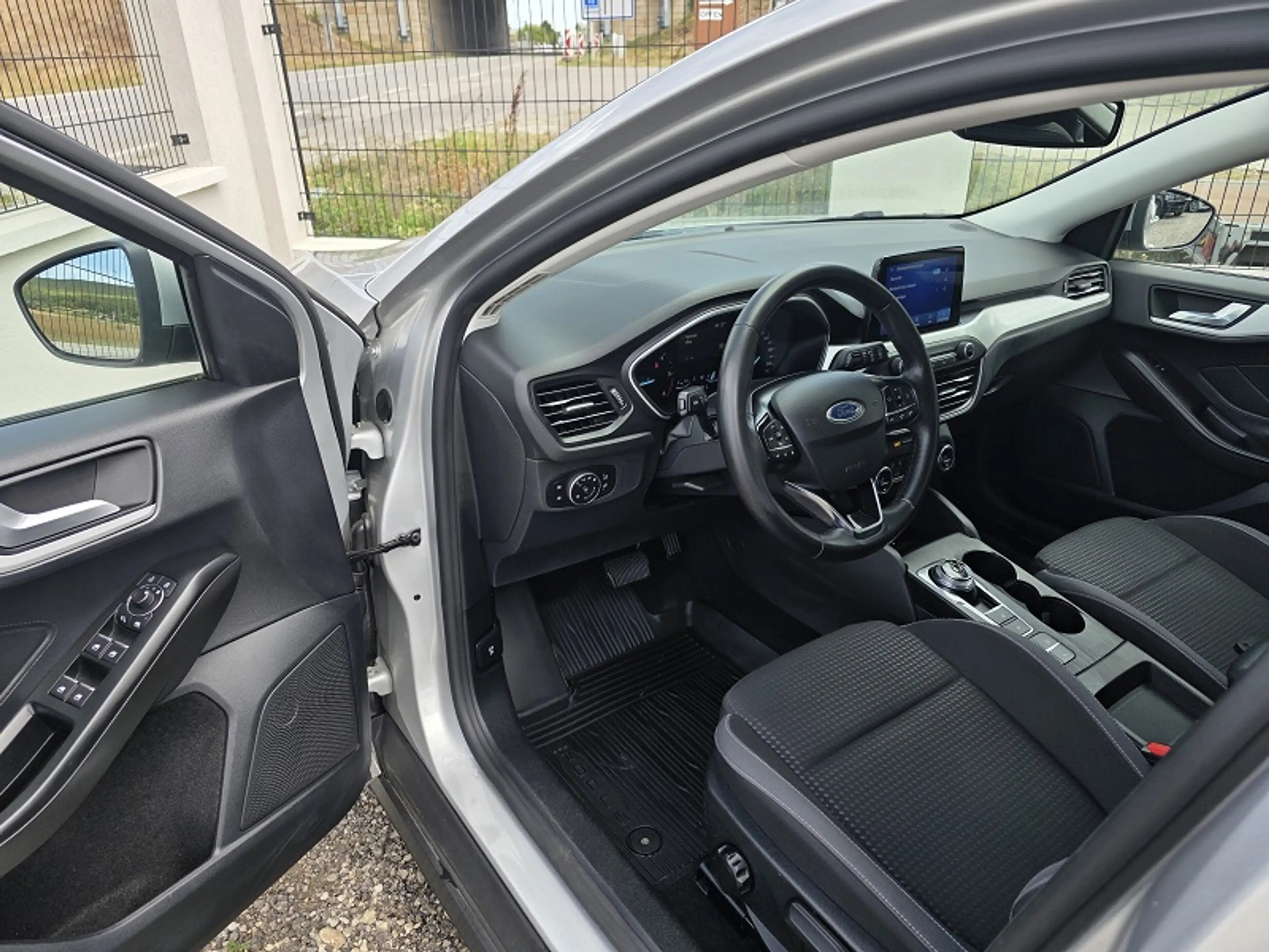 Ford Focus Focus 1,5 EcoBlue Titanium Aut. — photo 6