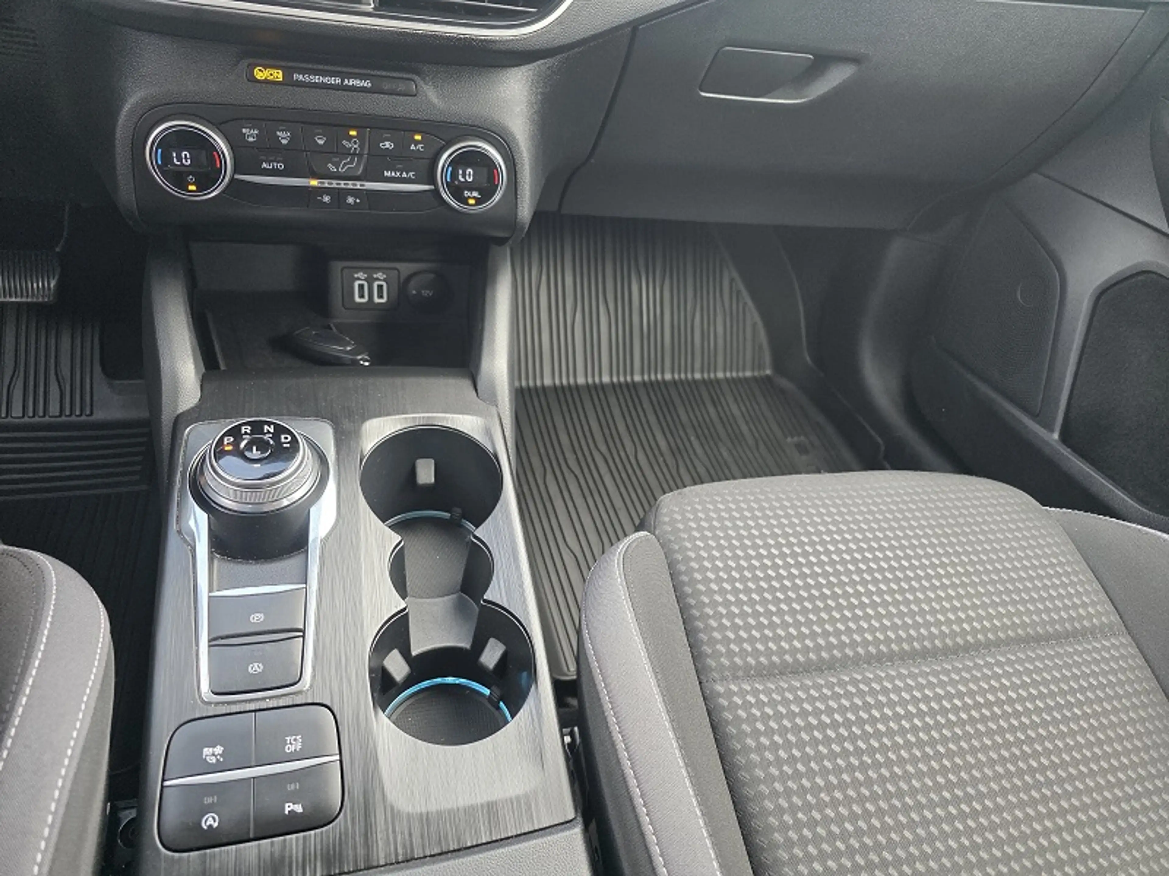 Ford Focus Focus 1,5 EcoBlue Titanium Aut. — photo 11