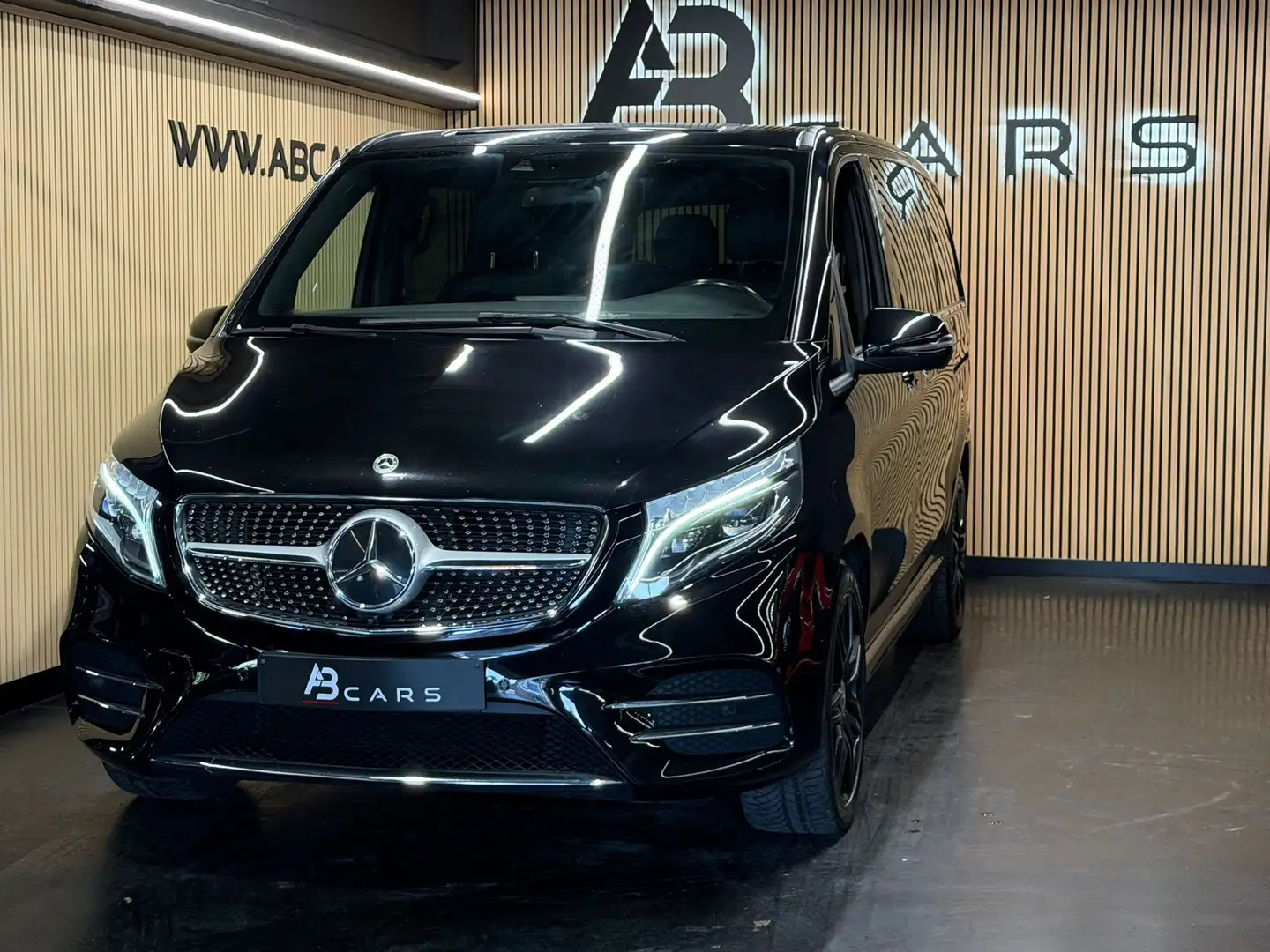Mercedes-Benz V 300 D * GARANTIE 12 MOIS * PACK AMG * UTILITAIRE * Noir - 2