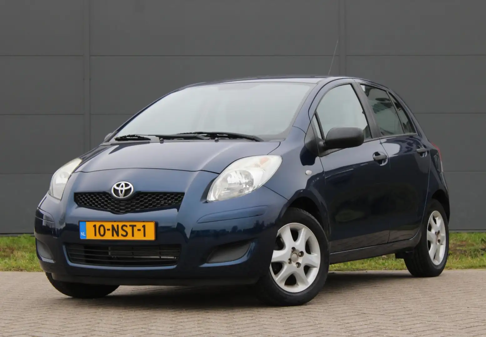 Toyota Yaris 1.0 VVTi Acces Airco AllSeason !!NIEUWBINNEN!! Blauw - 2