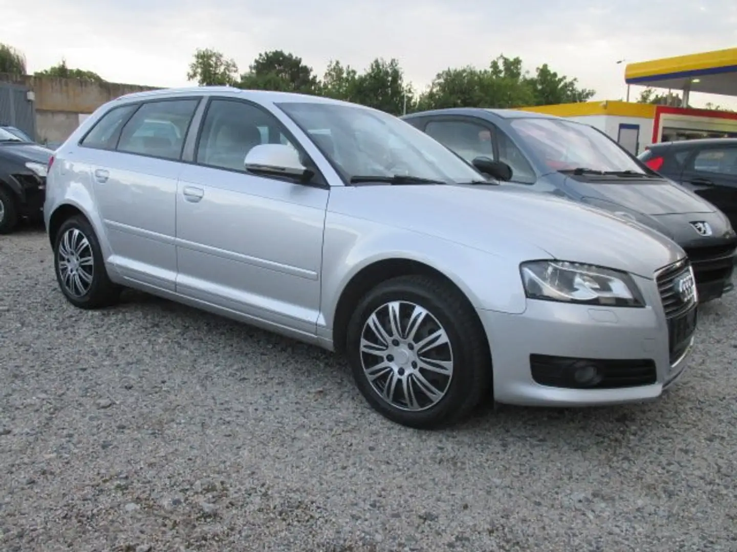 Audi A3 1.8 TFSI Ambiente! 5-türig! TÜV neu! Silber - 2