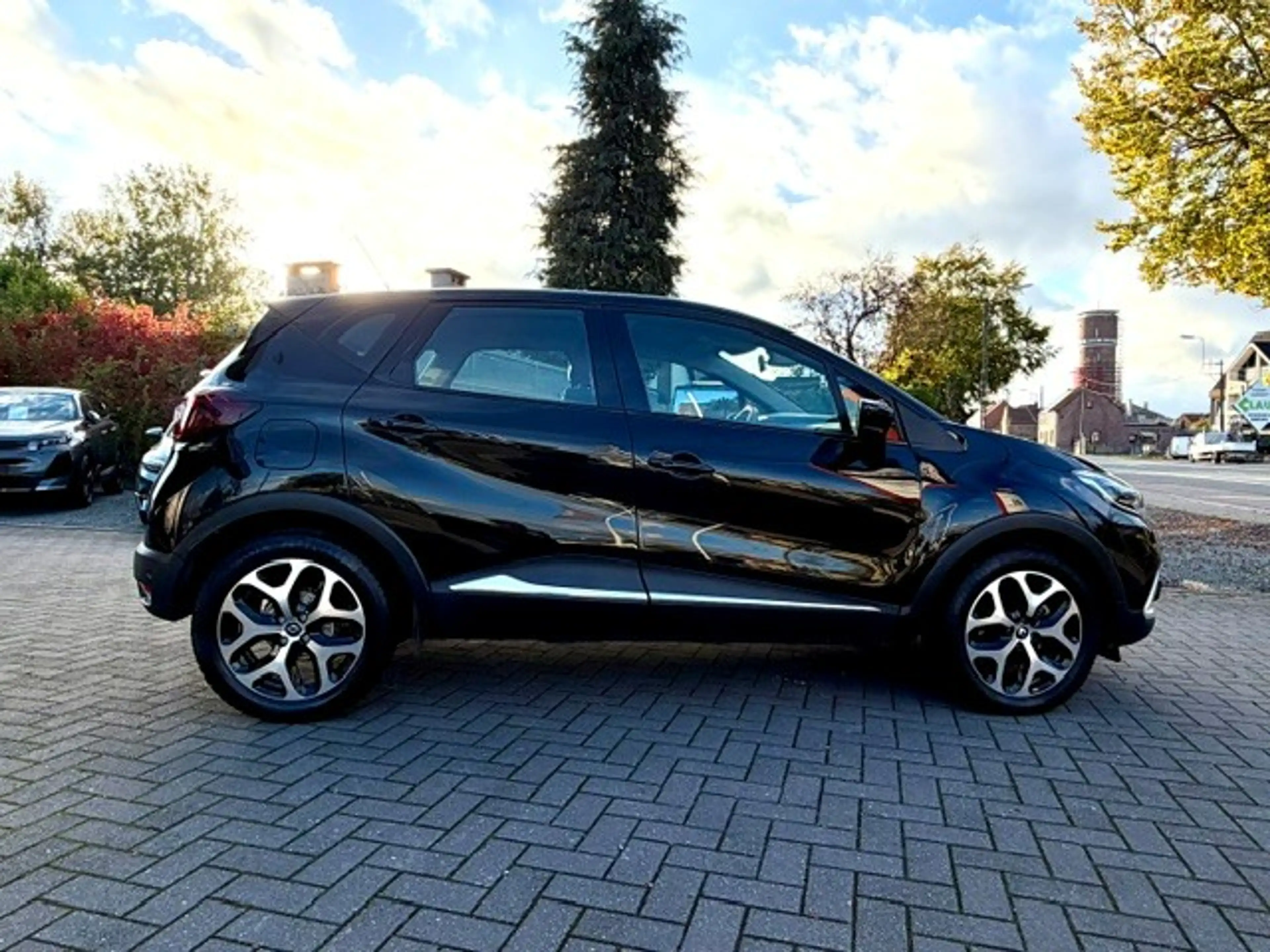 Renault Captur Captur 1.33 TCe Intens 130pK Nieuwstaat slechts 10605Km/Keyless/PDC V&A + Camera/enz.. — photo 5