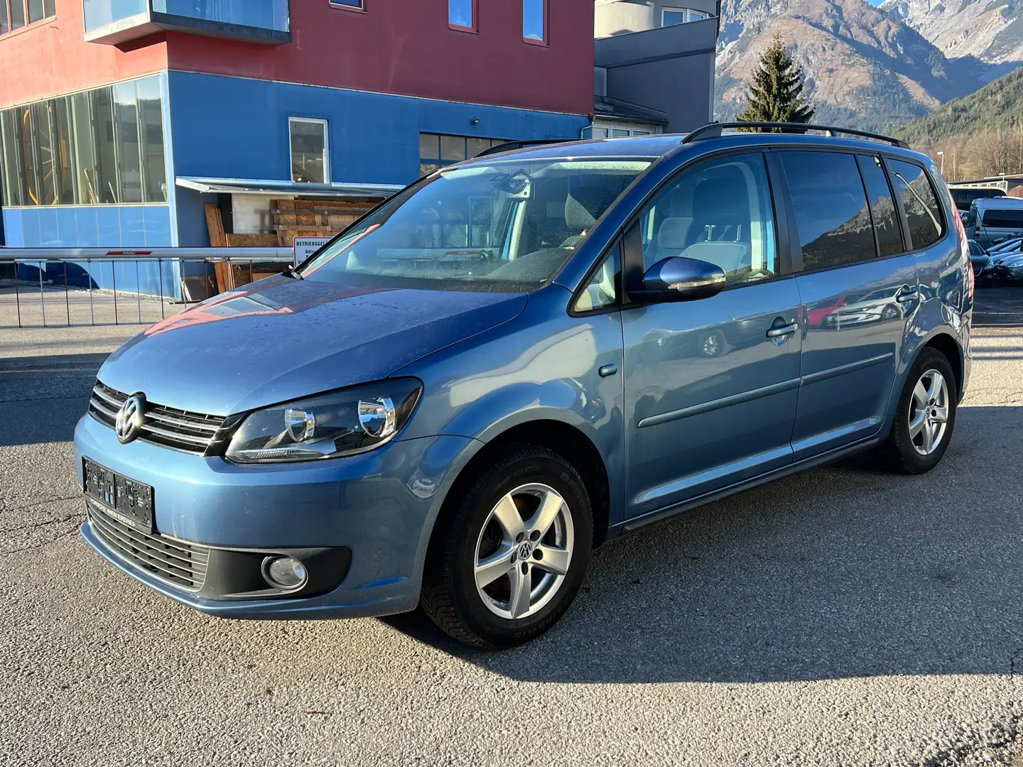 Volkswagen Touran 1.6 TDI Comfortline BMT PDC Anhängerkupplung* Blau - 1
