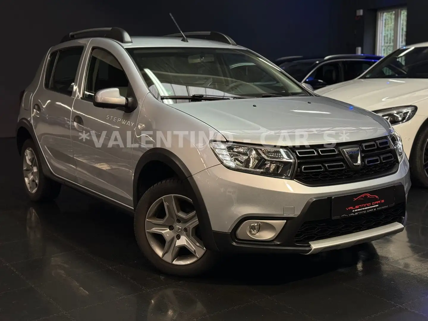 Dacia Sandero II Stepway Prestige Navi/Kamera/Temp/Led Grau - 1