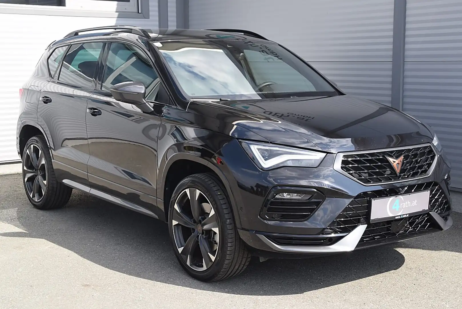 CUPRA Ateca 2,0 TSI 4Drive DSG AHK/LED/NAVI/RFK Schwarz - 2