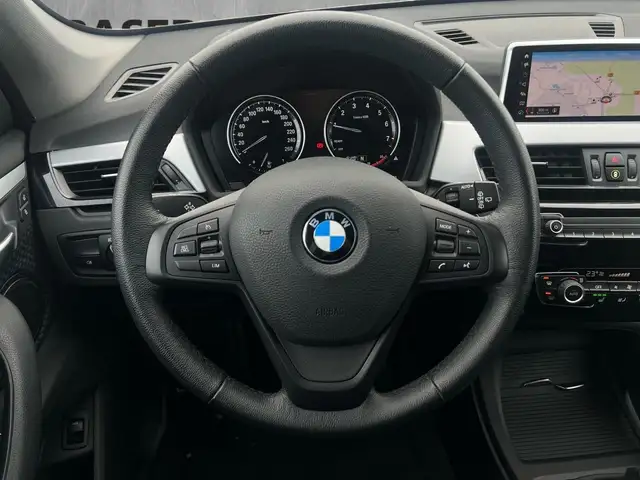 BMW X1 view 11