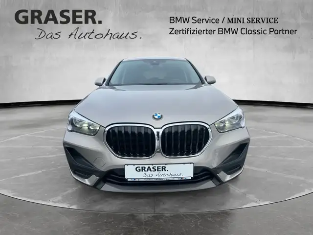 BMW X1 view 10