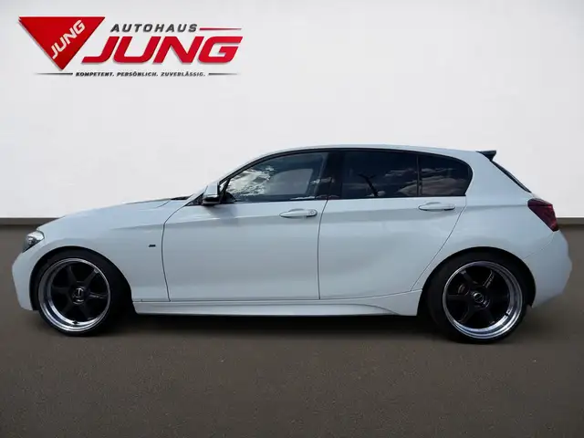 BMW 1 Series view 7