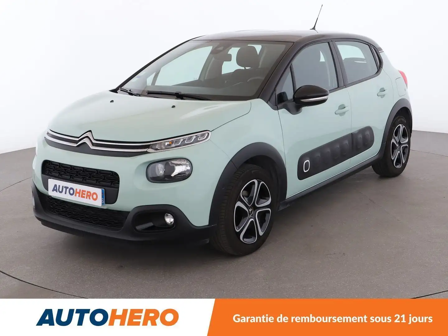 Citroen C3 1.2 PureTech Shine Vert - 1