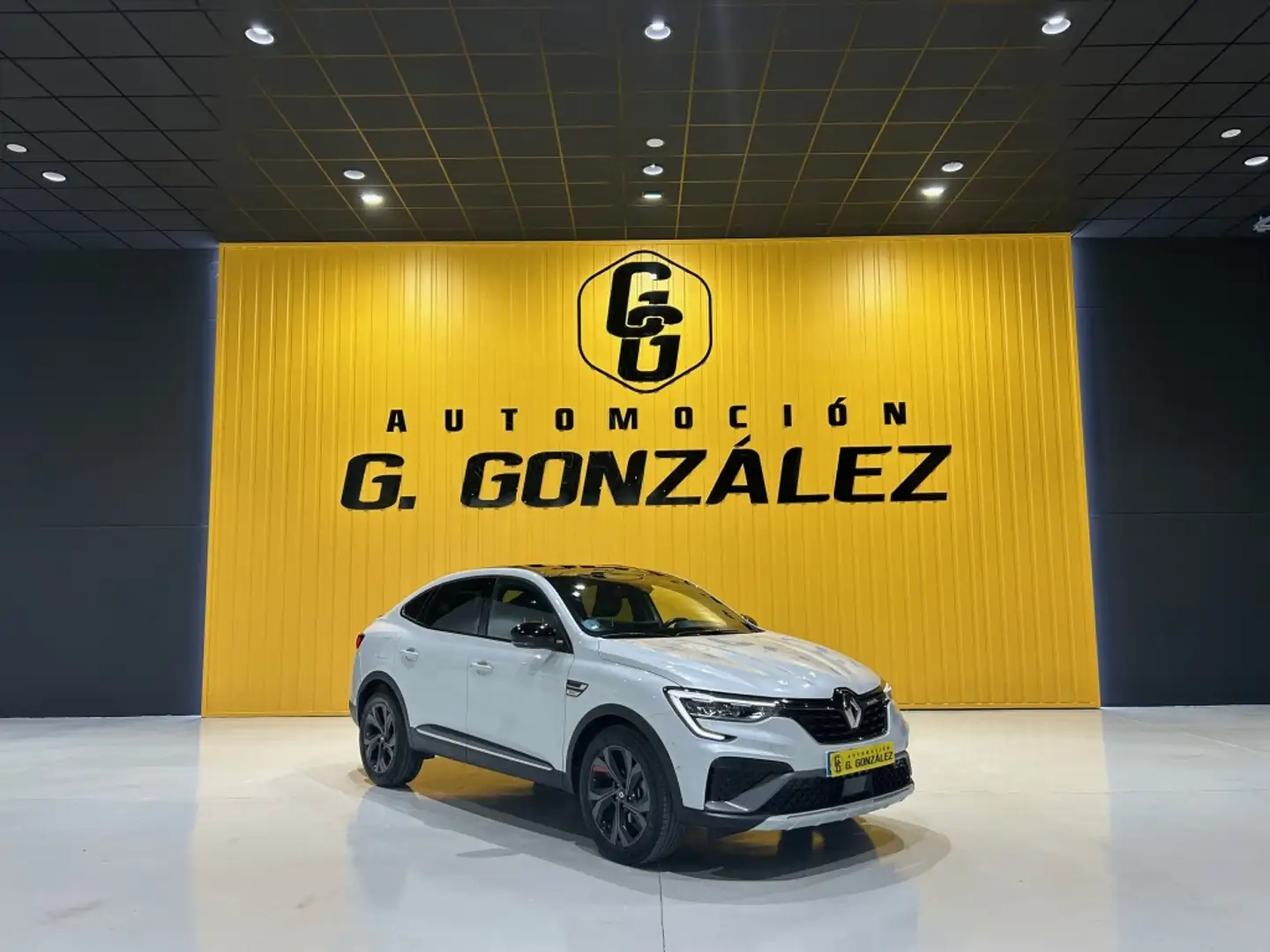 Renault Arkana 1.6 E-Tech R.S.Line Fast Track 105kW Alb - 1