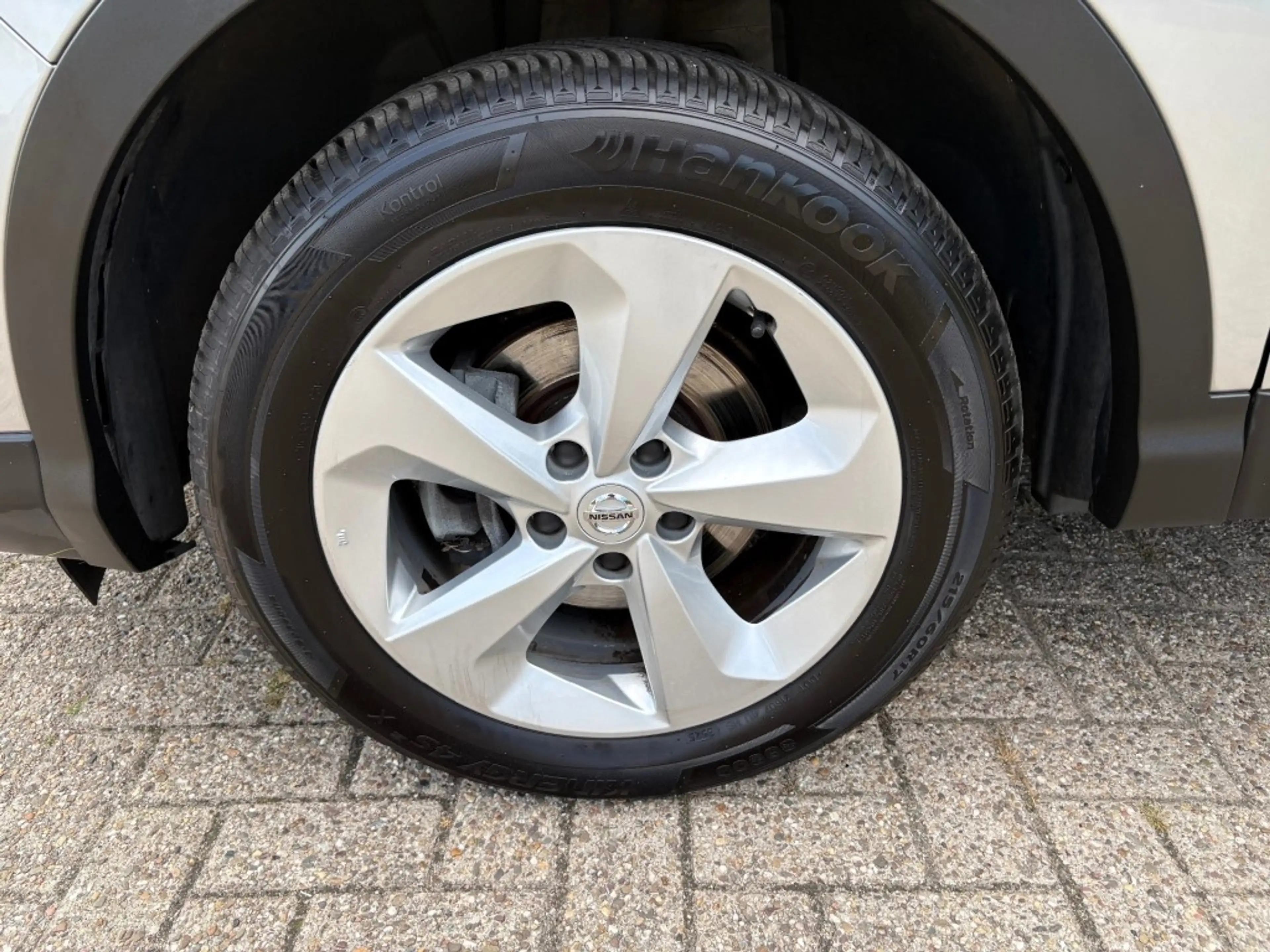 Nissan Qashqai 1.2 Business Edition '' Leer - Pano - Clima - 360 — photo 8