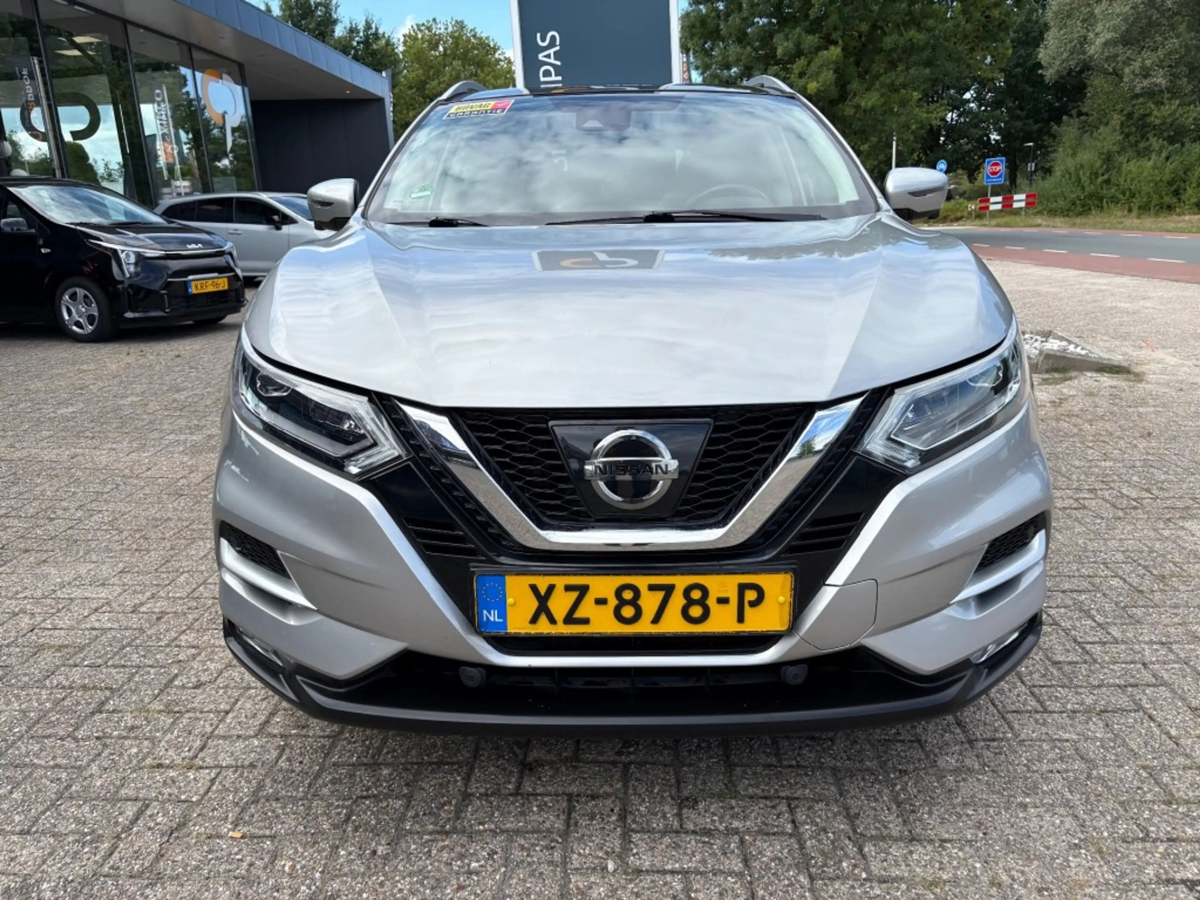 Nissan Qashqai 1.2 Business Edition '' Leer - Pano - Clima - 360 — photo 2
