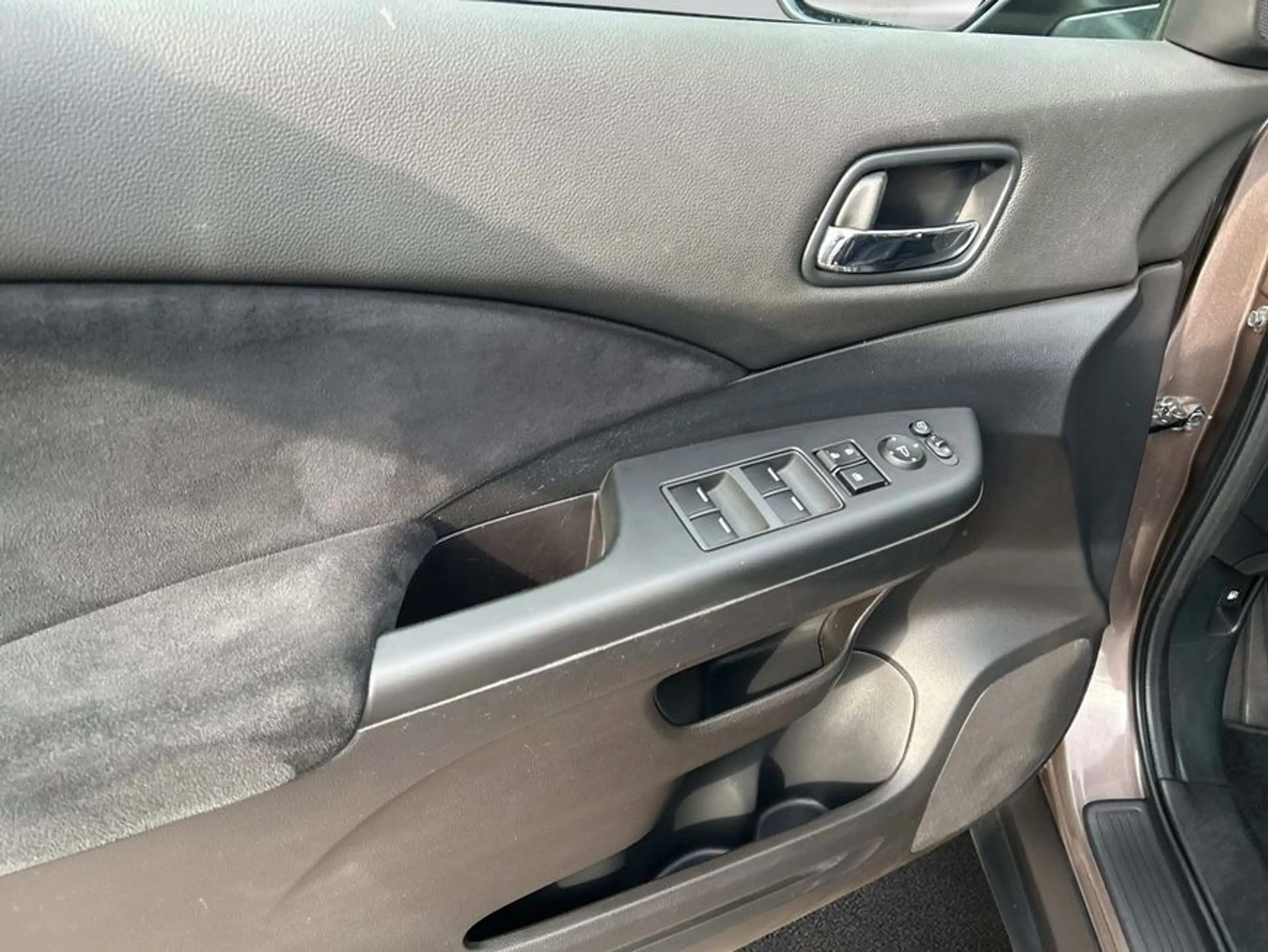 Honda CR-V 2.0i-VTEC 4WD Comfort — photo 19