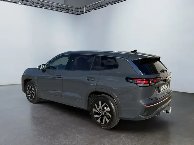 Volkswagen Tayron view 4